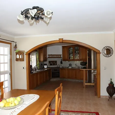 Casa Familiar Cerca De Playa America