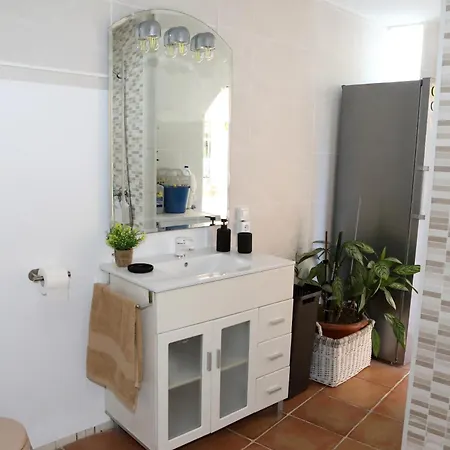 Holiday home Casa Familiar Cerca De Playa America Nigran